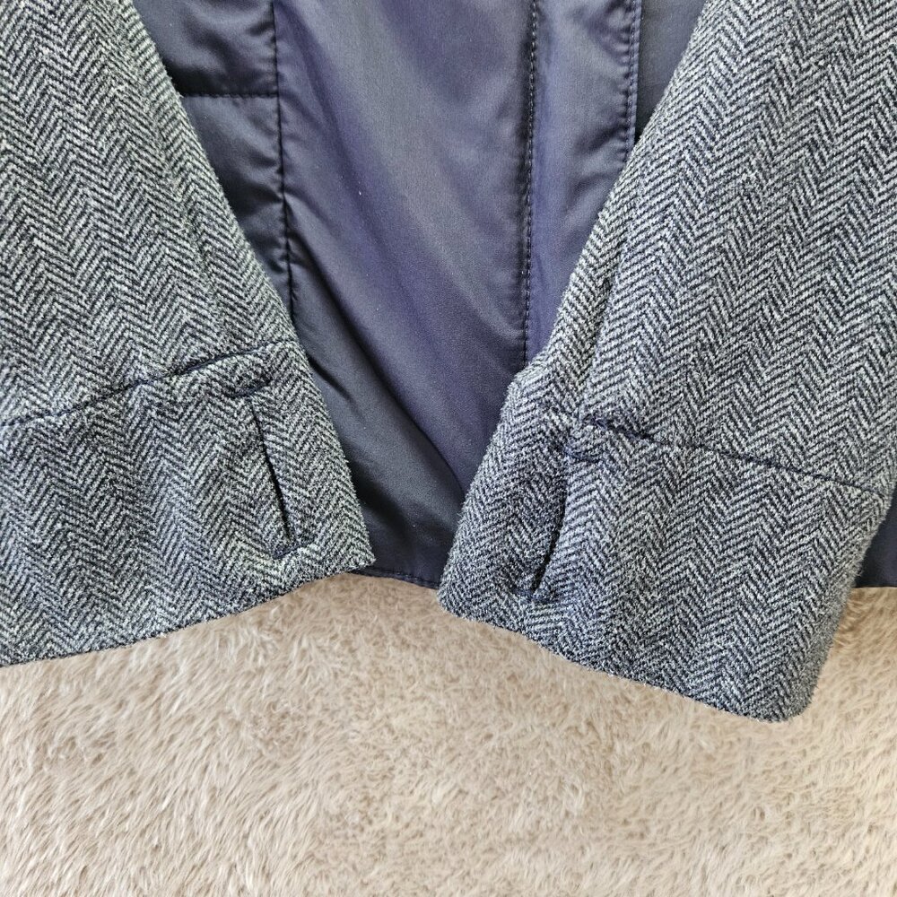 Helly Hansen Insulated Jacket Coat Two Tone Colours with Thumb Holes Size M - Picture 8 of 11